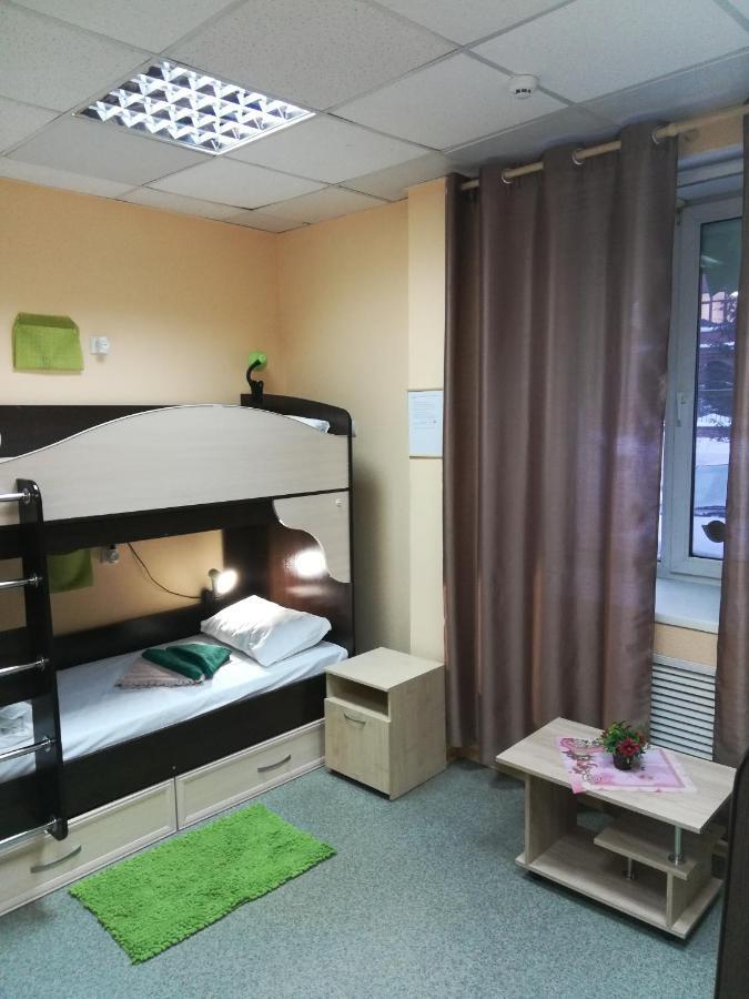 Dachny Hostel На Метро "Заельцовская" Νοβοσιμπίρσκ Εξωτερικό φωτογραφία